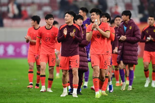 【热身赛】李新翔造点向余望点射 U23国足1比1朝鲜
